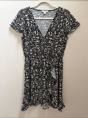 J Crew Black Floral Wrap Dress With Elastic Waist and Ruffle Hem Sz S